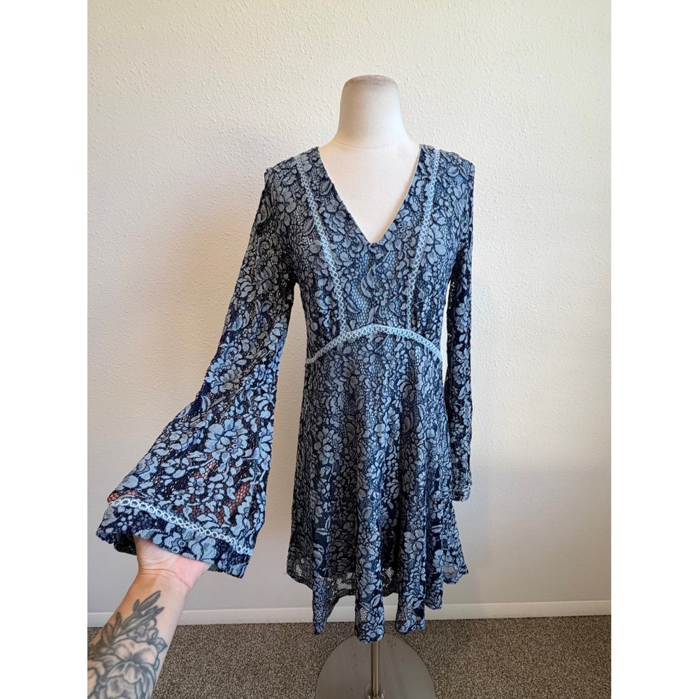 Suzanne‎ Betro Blue Lace Babydoll Dress Womens Medium Bell Sleeve Cottagecore
